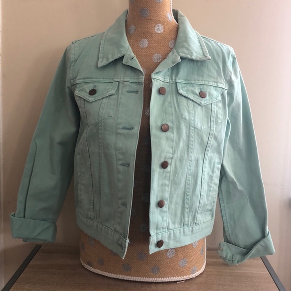 Forever 21 Jackets & Blazers - Forever 21 denim jacket